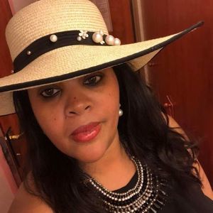 Meet your Posher, Latisha